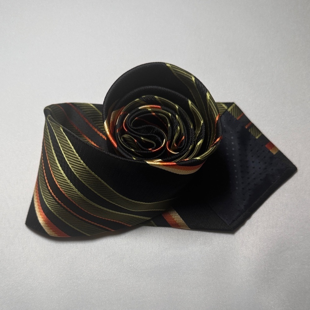 Kailong Silk Handmade Striped Tie - Picture 7 of 11